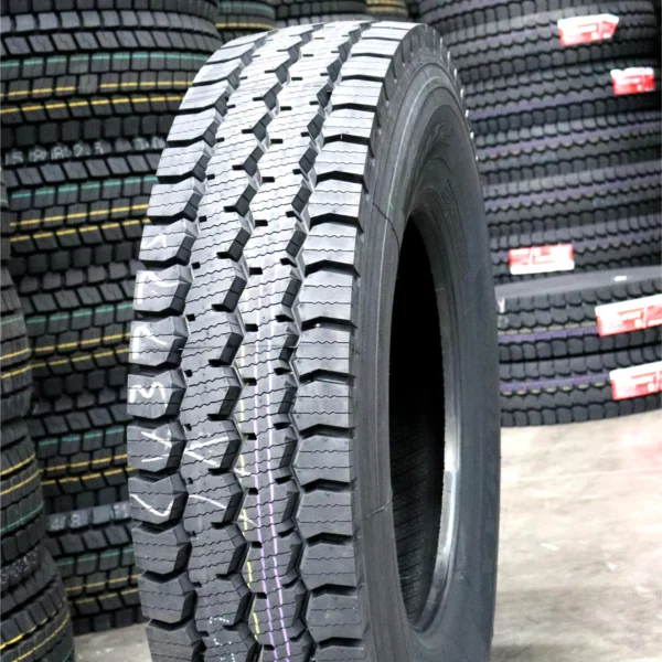 11R24.5 Drive Position Truck Tire Deep Tread Design for Strong Traction and Long Service Life