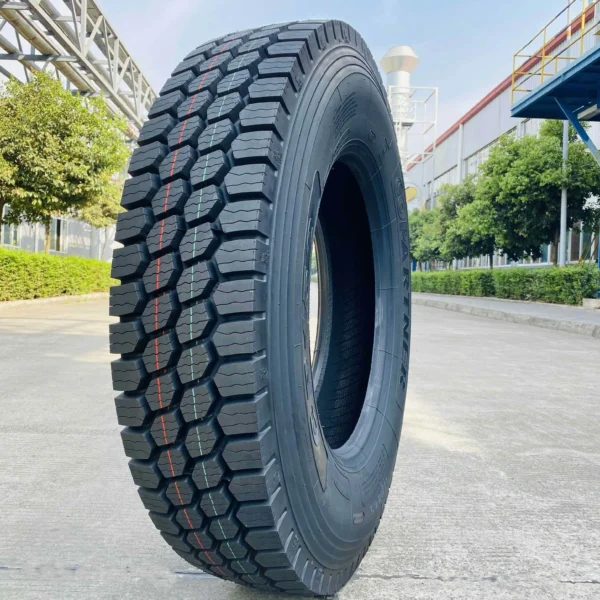 11R24.5 Regional Haul Semi Truck Tire Designed for Fleet Efficiency and Long Mileage