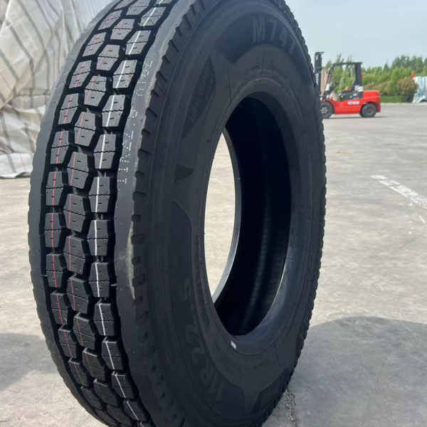 27580R22.5 Trailer Tire Commercial Grade DOT Certified for High Mileage Fleet Operations