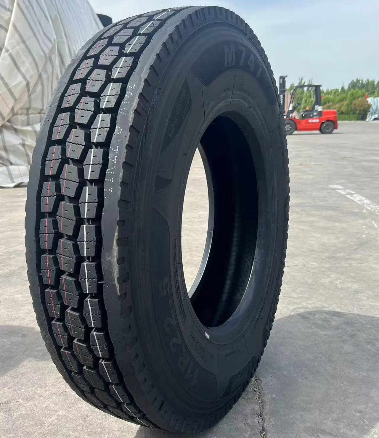 275 80R22.5 Trailer Tire Commercial Grade DOT Certified for High Mileage Fleet Operations 27580R22.5 Trailer Tire Commercial Grade DOT Certified for High Mileage Fleet Operations