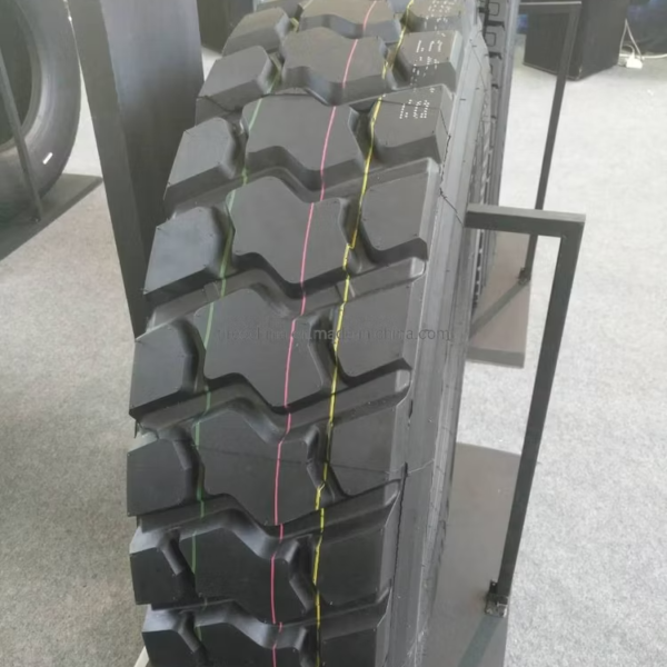 295/75R22.5 All Position Semi Truck Tire Fleet Grade with High Load Index and Durability