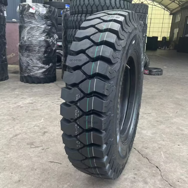 295/75R22.5 Trailer Truck Tire DOT Certified for Heavy Freight and Continuous Highway Operation
