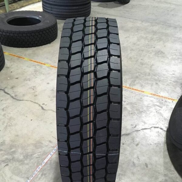 44550R22.5 Commercial Wide Base Trailer Tire for Logistics Transport with Long Wear Performance